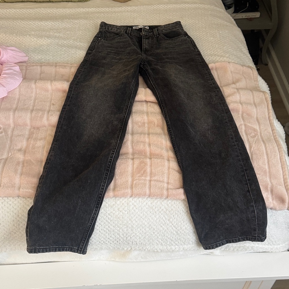 Zara women’s Black Jeans